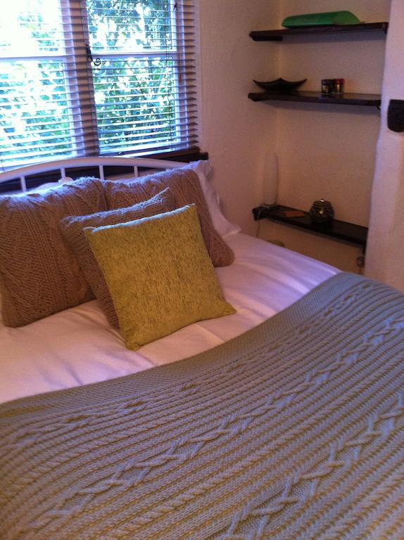 Thatched Farm Bed And Breakfast Woodbridge Oda fotoğraf
