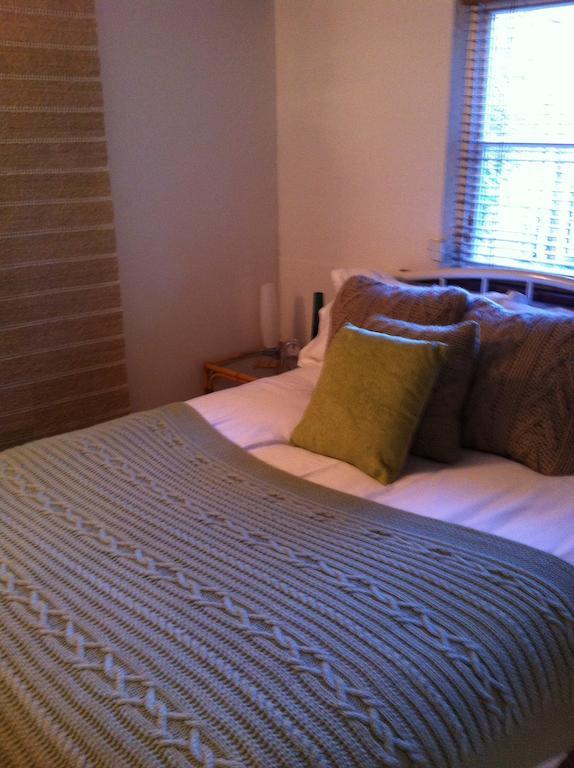 Thatched Farm Bed And Breakfast Woodbridge Oda fotoğraf